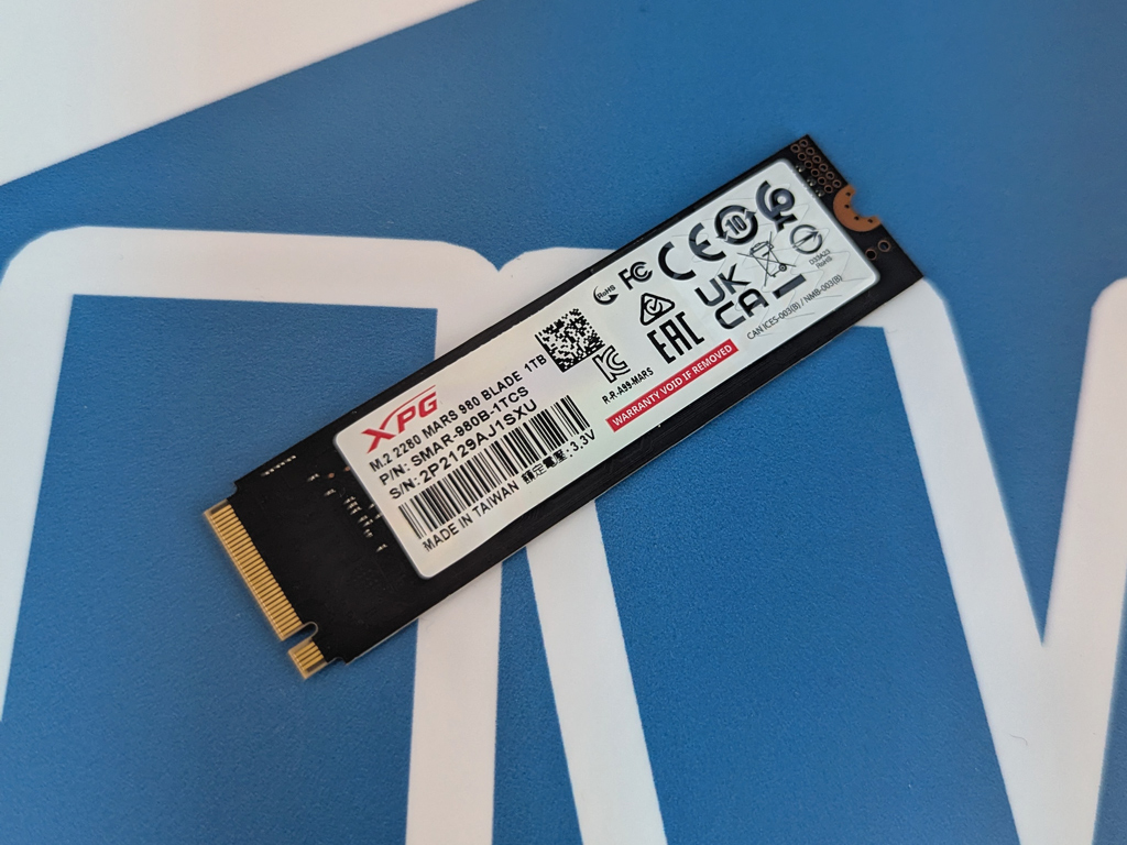 Das Typenschild auf der Unterseite.