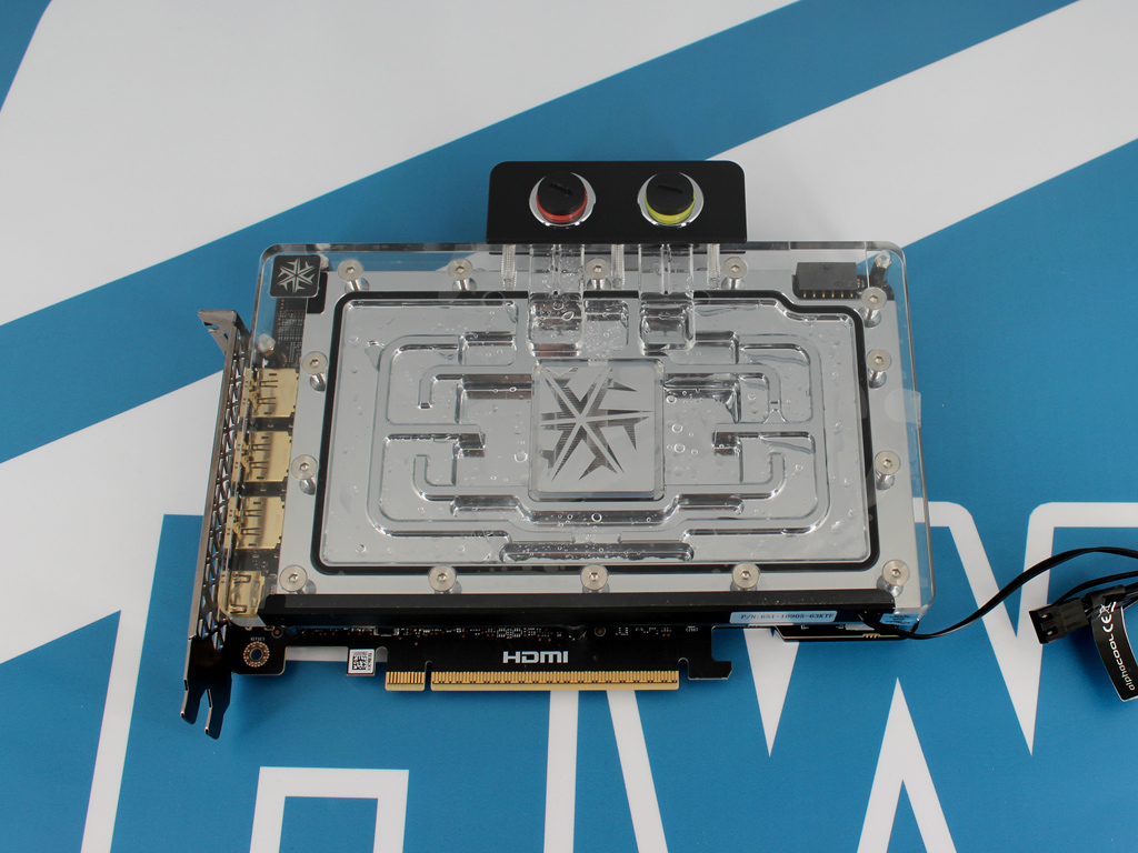 Auf der iCHILL Frostbite kommt ein Kühlkörper von Alphacool zum Einsatz.